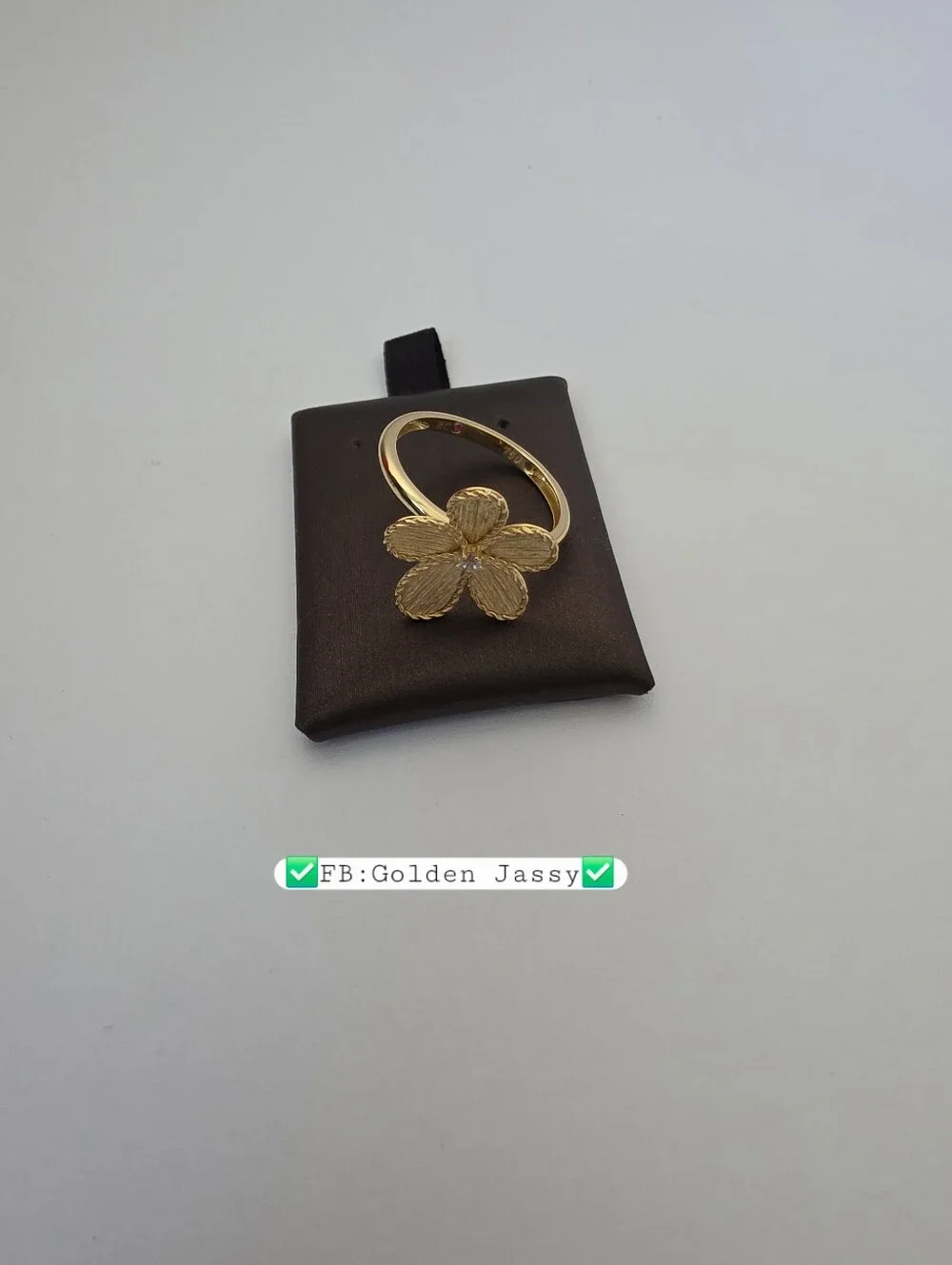 18K Real Gold Flower w/ Stone Ring 6